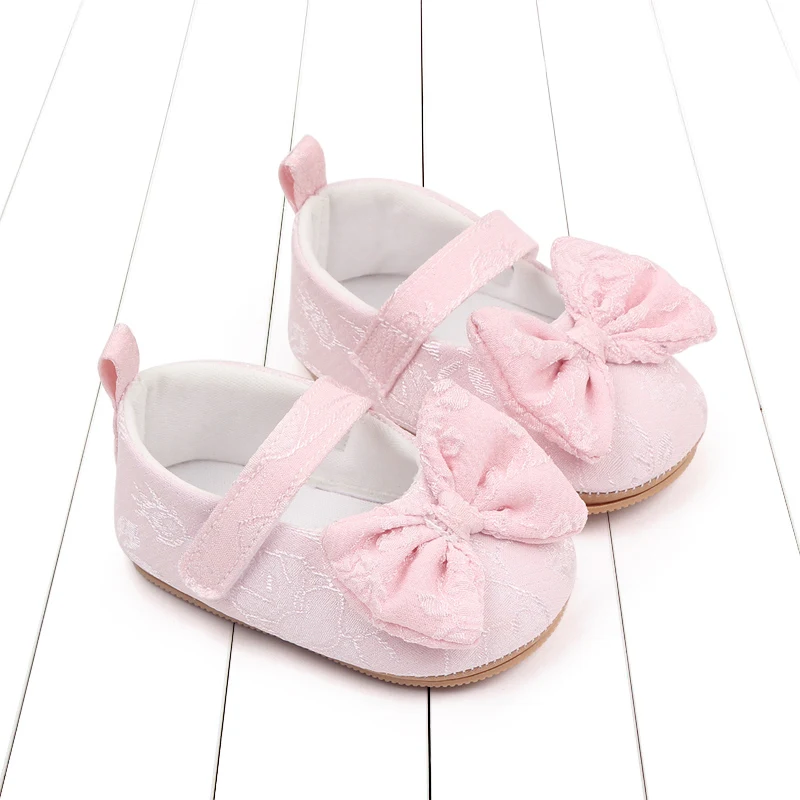 Spring and Autumn Embroidered Bow Soft Soled Non-slip Baby Toddler Shoes for Girls details