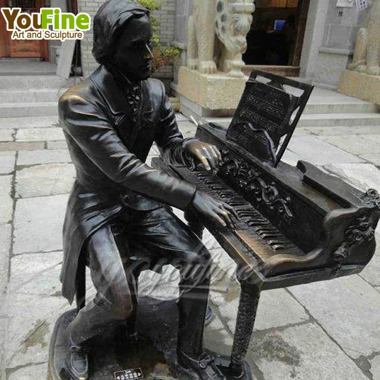 Classical Garden Outdoor Decoration Customized Brass Piano Playing Bronze Sculpture