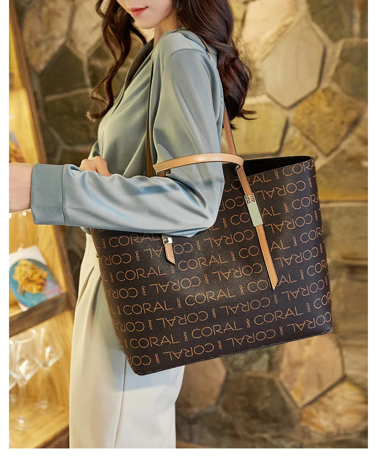 2022 Custom Wholesale Luxury Fashion Designer Quilted Brown Zipper Print  Logo Vegan Leather Large Women's Tote Bag For Women - Buy Summer Geometric  Pattern Neoprene Polyester Printing Reusable Sublimation Waterproof Leather  Big