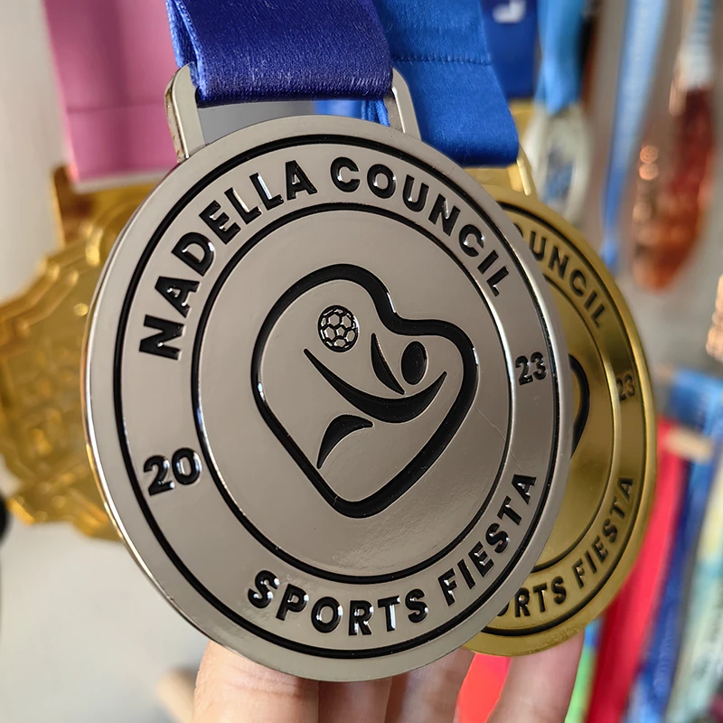 Professional Custom Souvenir Football Metal Medals Gold Silver Copper Award Sports Race Soccer Medal factory