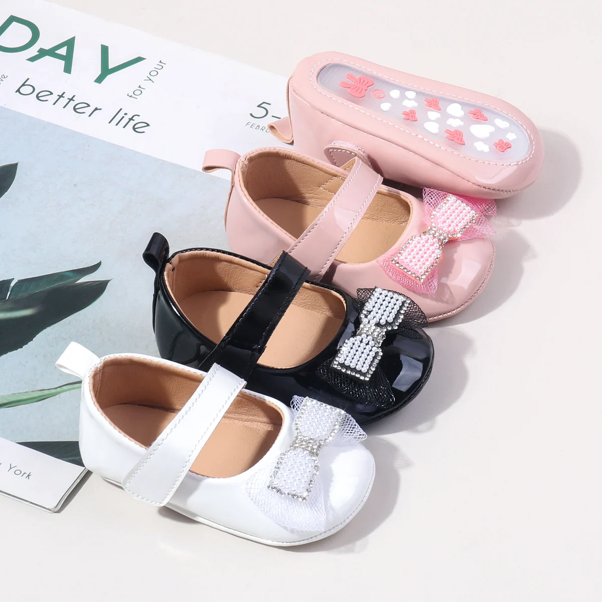 Beautiful Bling Design PU Leather Baby Infant Newborn Girl Princess Shoes 2025 supplier