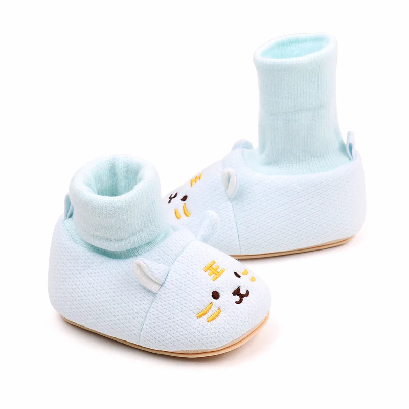 New Arrival Wholesale Soft Cotton Material Anti-slip Baby Socks Shoes Prewalker Shoes for Boys and Girls Booties manufacture
