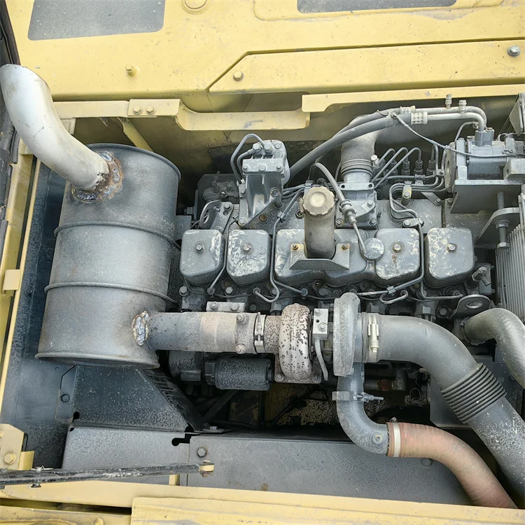 Used Komatsu PC220-7 Excavator with 22TON Operating Weight 0.8m³ Bucket Capacity and 2001-4000 Working Hours