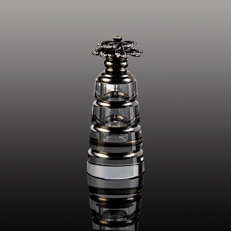 product new design large capacity replaceable diffuser glass empty bottle 12ml 24ml luxury elegant crystal perfume bottle-5