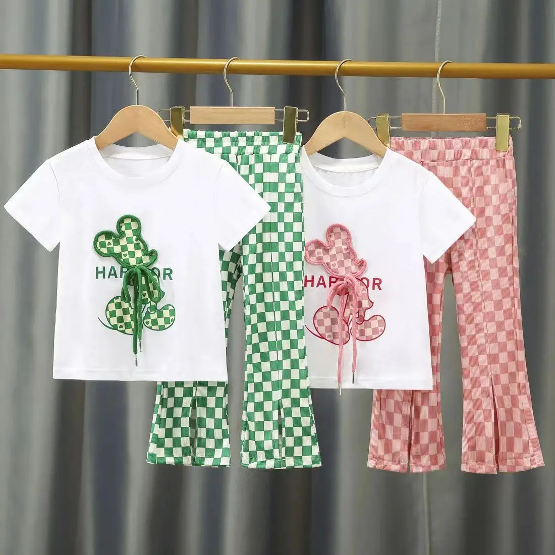 Wholesale Nice Plaid Short Sleeve T-shirt Silk Wide Leg Girls Clothing Sets Cartoon Printing Children Clothing Set For Baby Girl
