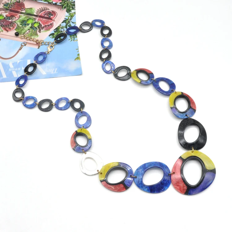 2021 trendy colorful hypoallergenic acrylic fashion chunky necklace