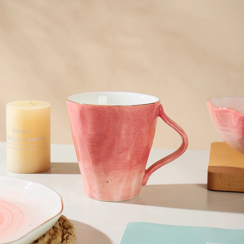 Customized Hand Painted Spiral Design Porcelain Gold Rim Dinner Set With Ceramic Bowl details