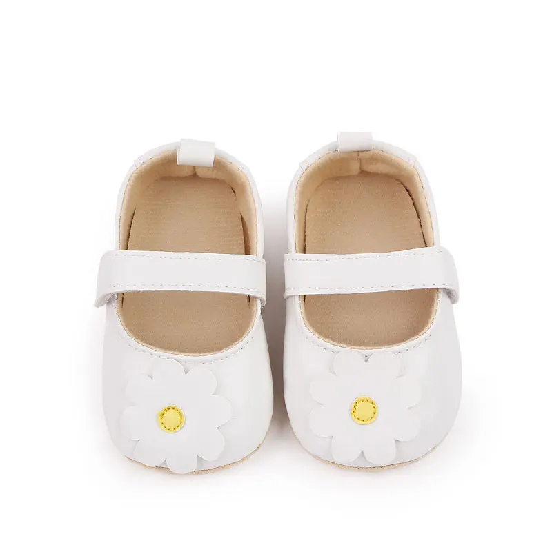 Beautiful Flower Design Soft Leather Baby Toddler Newborn Shoes for Girls supplier
