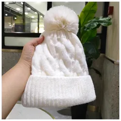 2023 Wholesale Twist Knitted Fleece Winter Hats for Women