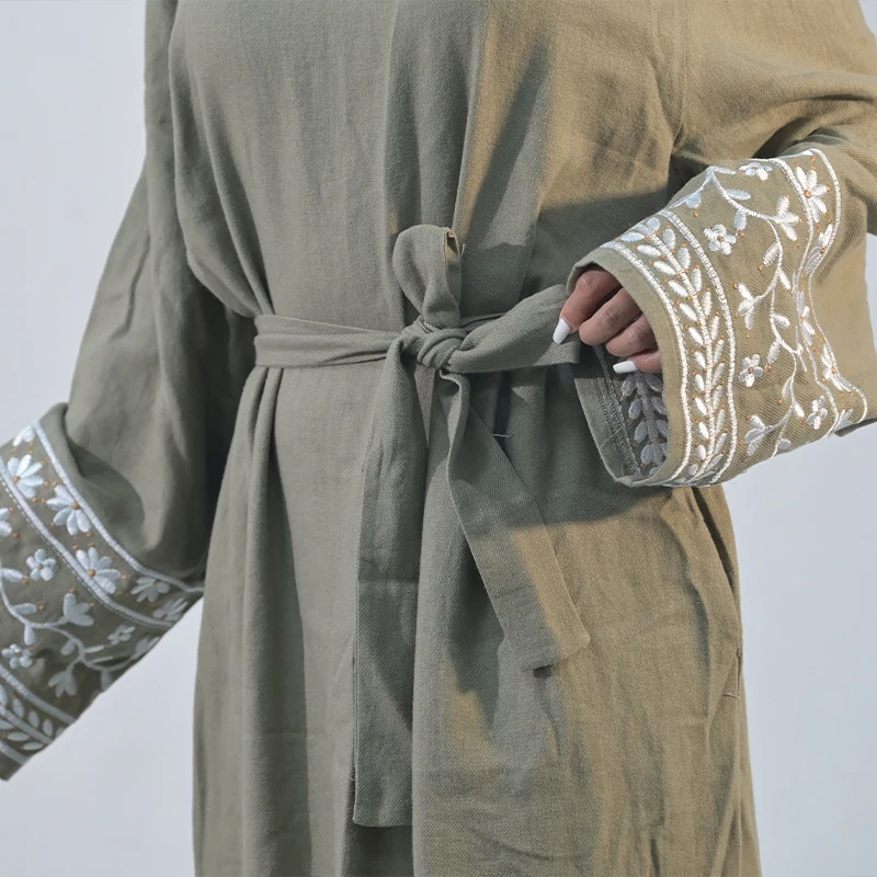 Middle East Modest Dubai Abaya for Girl Kimono Femmes Robe Musulmane Muslim Women Dress Luxury Cute Embroidery Linen Abaya supplier