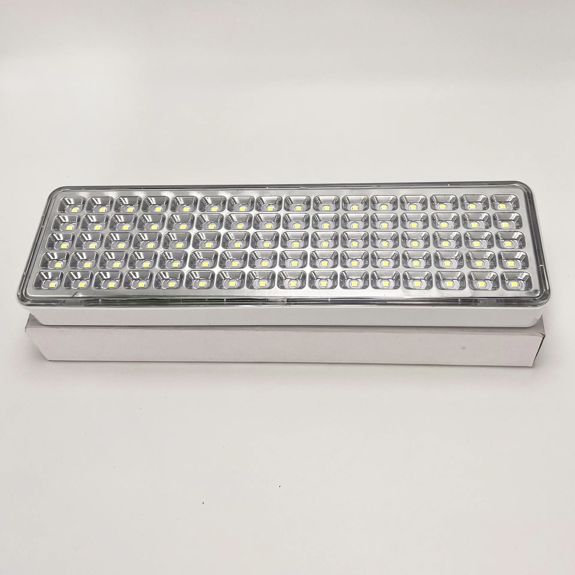 30/60/80 LED 灯 高亮度 LED 应急灯 疏散通道灯 野营灯 应急灯