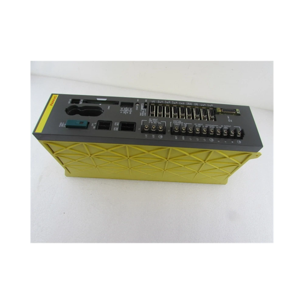 Fanuc servo motors and drivers A06B-6096-H101