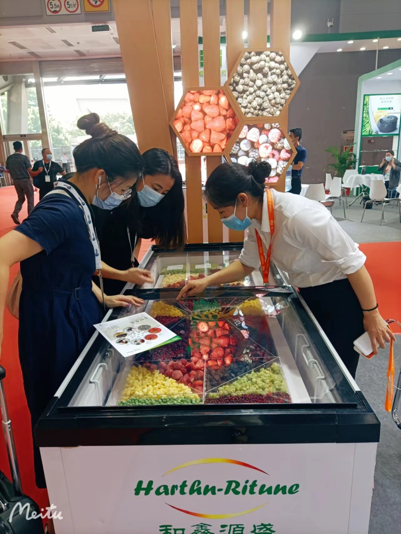 Wholesale Price Hot Sale Frozen Fish Ball With Filling Frozen Seafood Products supplier