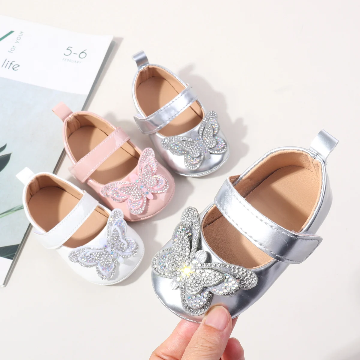 Wholesale New Arrival Beautiful Bling Bow Design PU Leather Baby Infant Newborn Girl Princess Shoes 2025 supplier