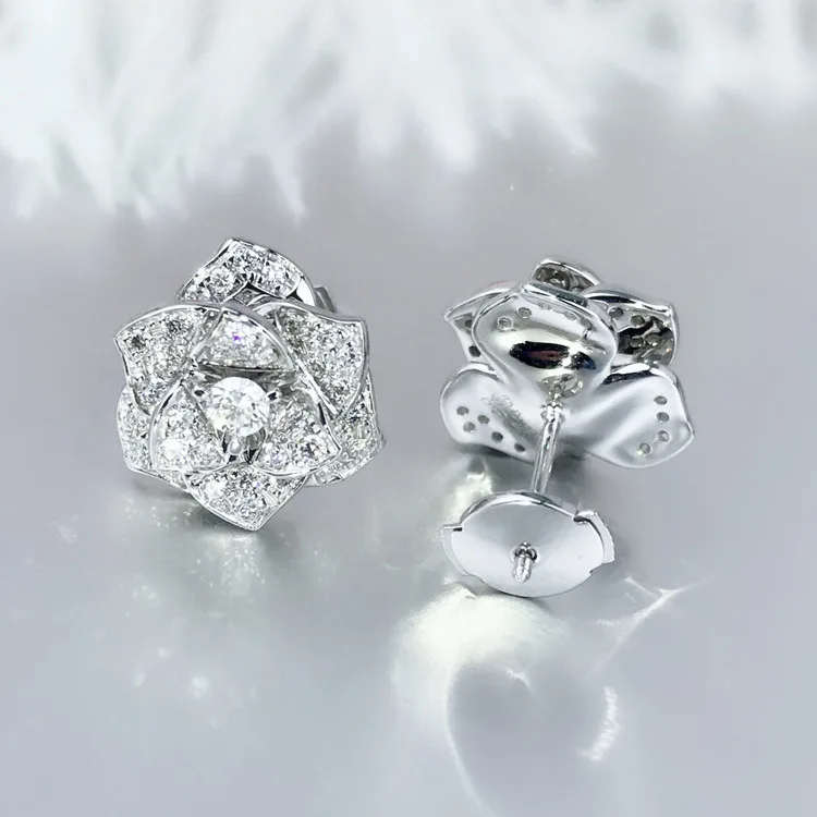 Pendientes de plata con diamantes de color natural Joyería Pendientes Pendientes de botón 