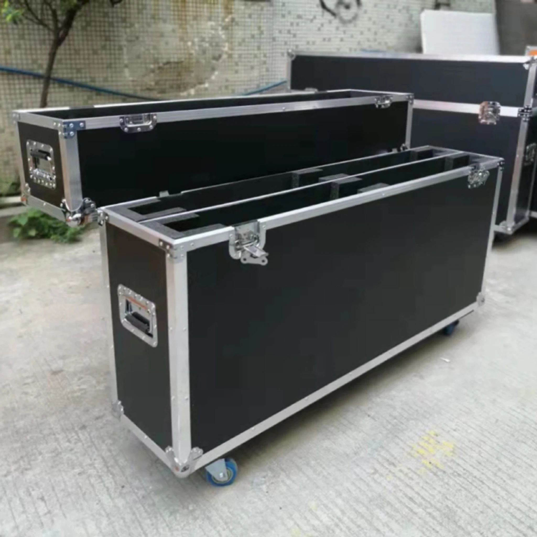 Custom Made 55 60 65 Inch Universal Plasma Tv Flight Case Aluminum Flight Case Tv Road Case With Foam And Wheels