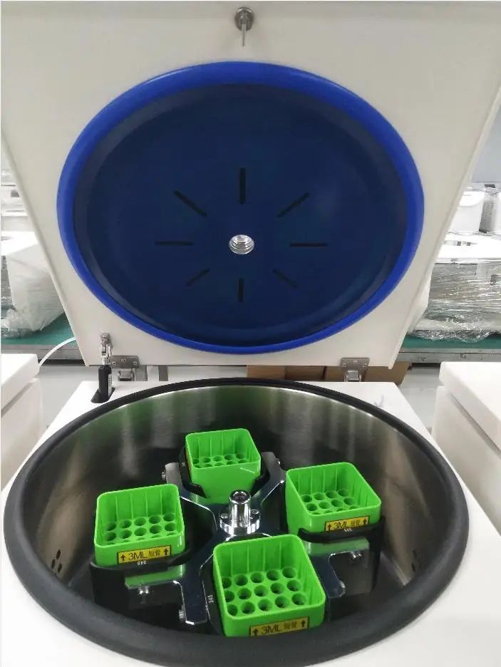Large Volume 4x500ml Clinical Centrifuge with 4588xg Force and ISO13485 Certification for Serum Plasma Separation