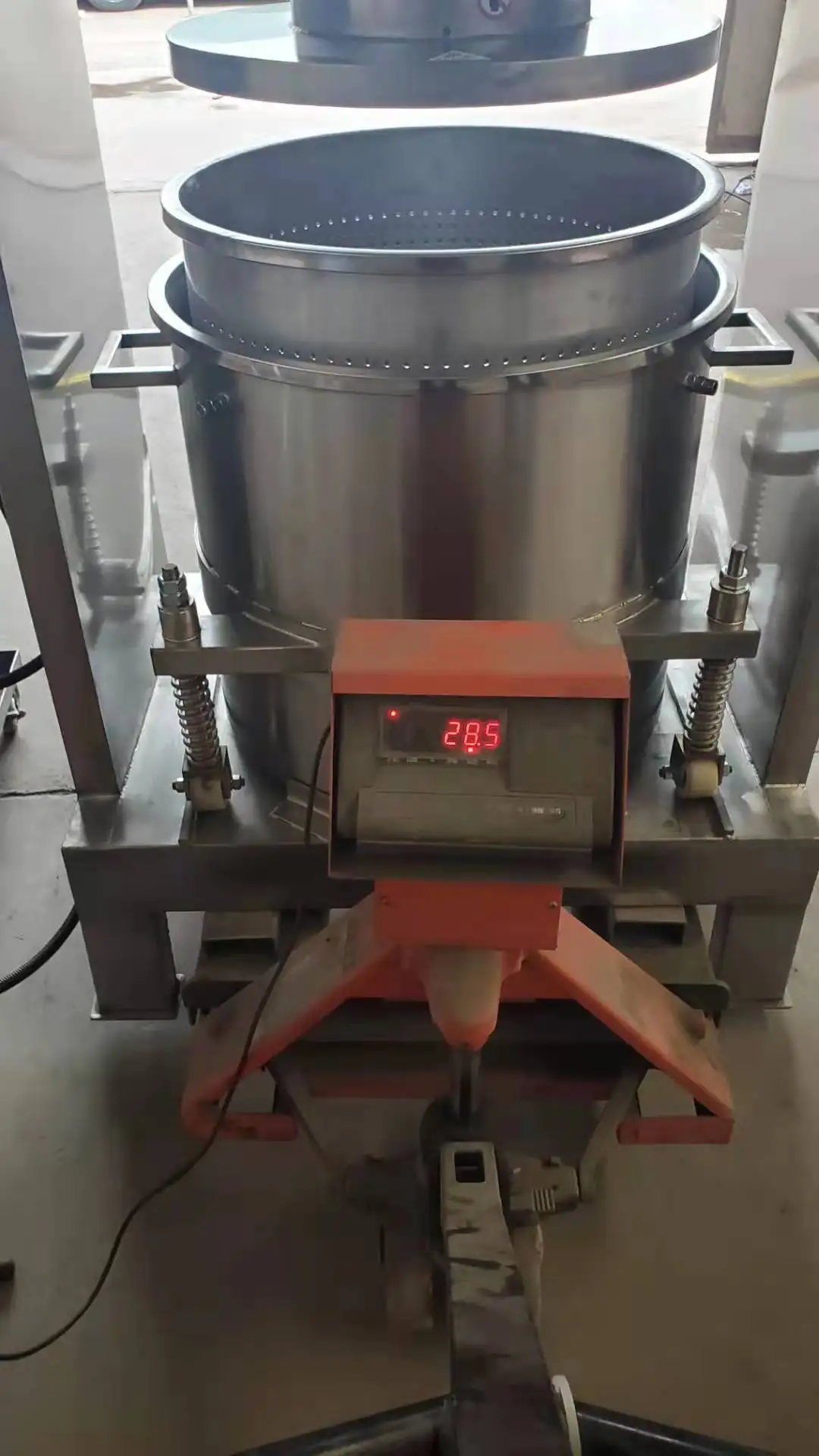 Industrial Hydraulic Fruit Vegetable Filter Press Juice Extractor Grape Squeezing Pressing Juice Making Machine Dehydrator factory