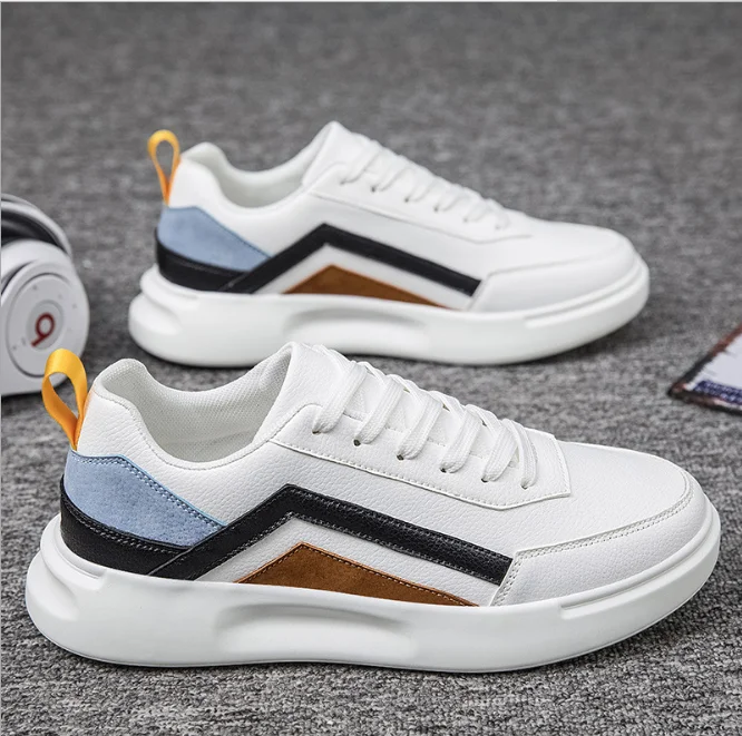 comfortable white canvas sneakers