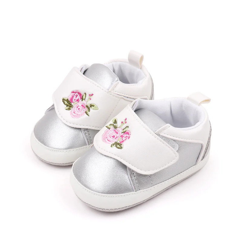 Spring and Autumn Anti-Slippery Court Sneakers for Baby Girls Hook&Loop Embroidered Flower Design Soft Bottom Shoes details