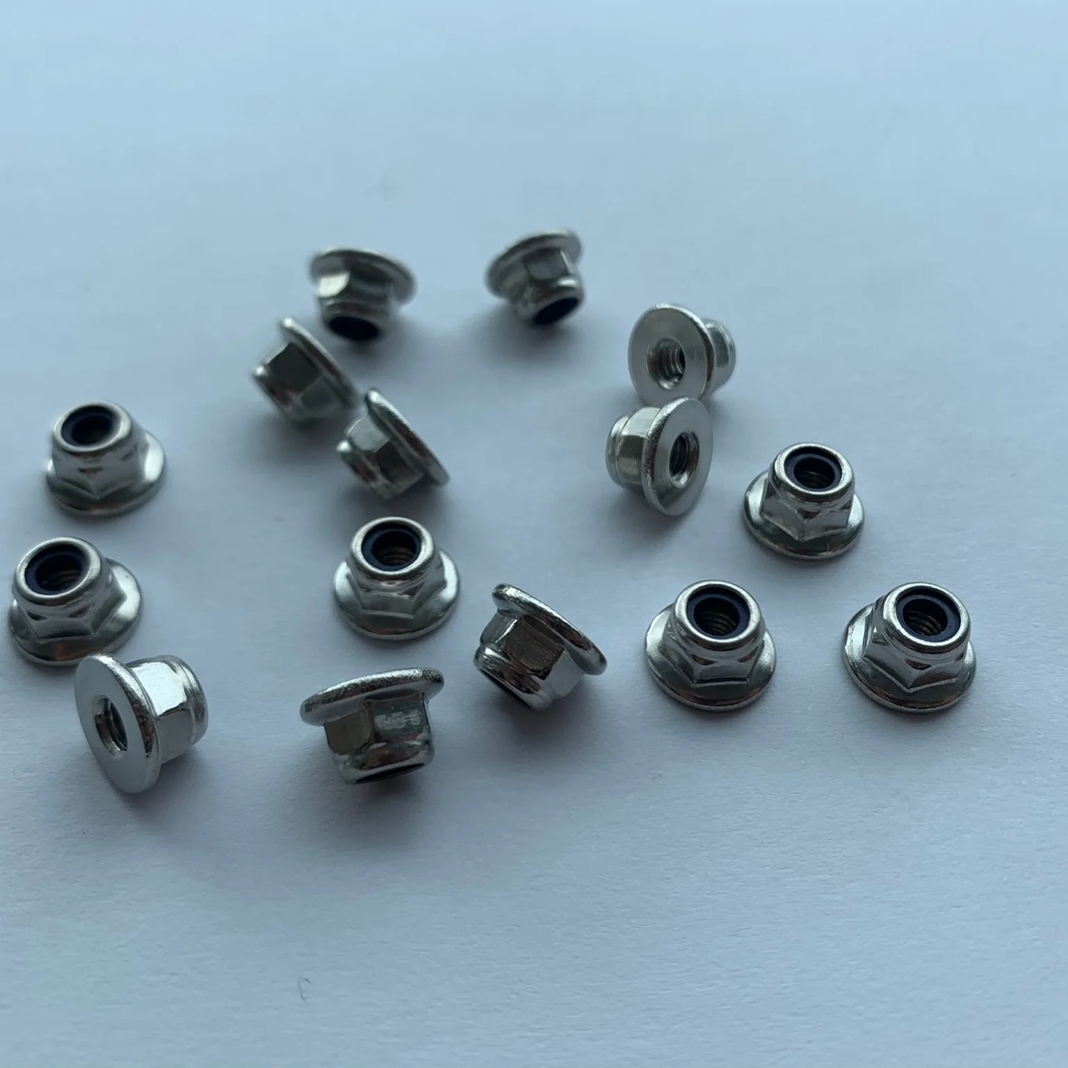 Metric Nylon Insert Zinc Locking Nuts With Flange M5,M6,M8,M10,M12 