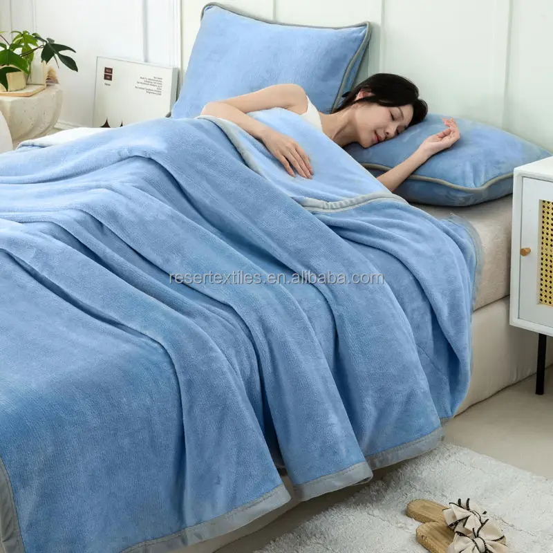 100% Polyester Ultra Soft Flannel Fleece Plush Throw Blanket Solid Pattern Knitted Decorative Throw for Home Bed Sofa for Fall