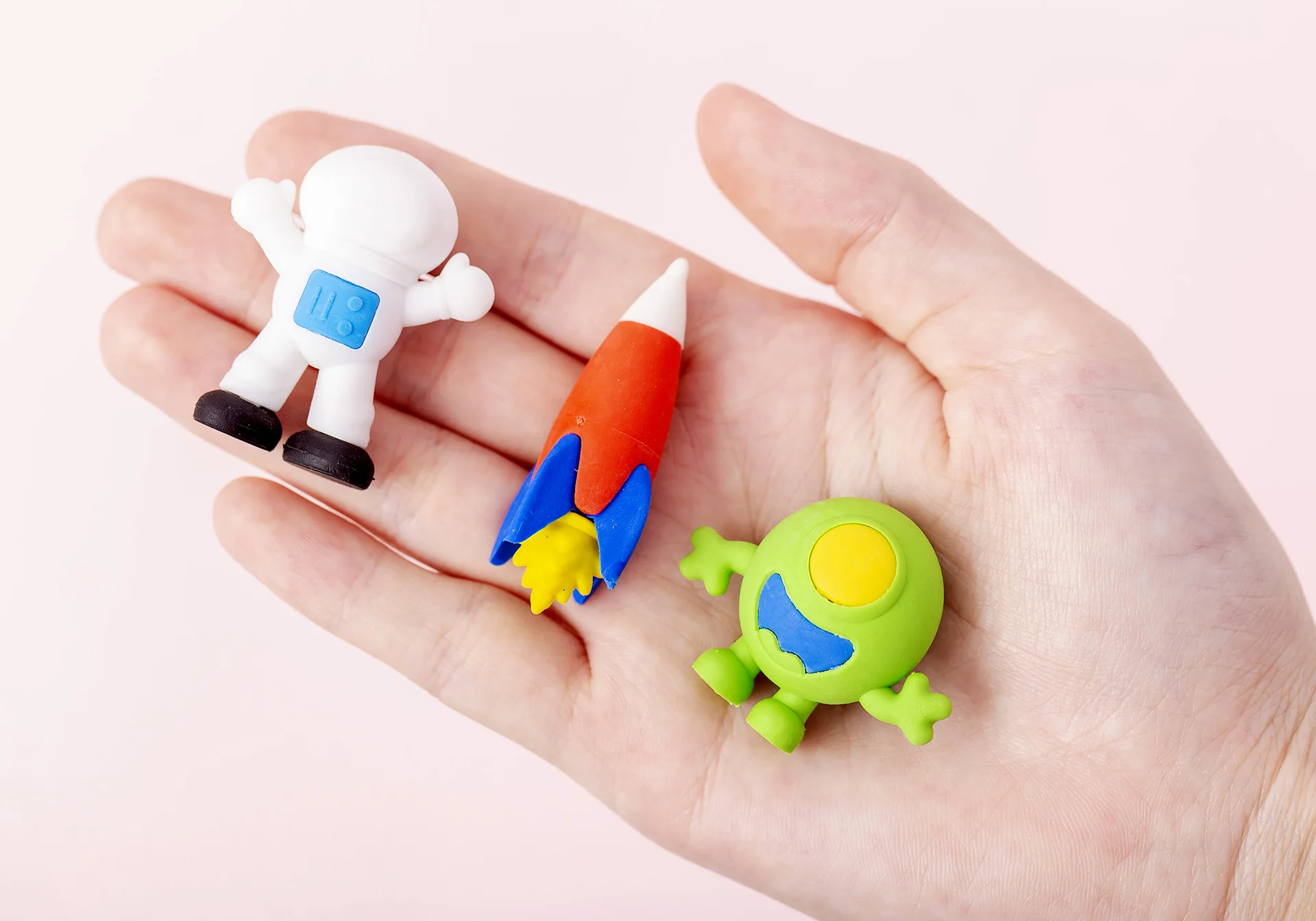 4pcs Space Explorer Eraser Set Mini Nonpvc Robot Rocket Astronaut Ufo