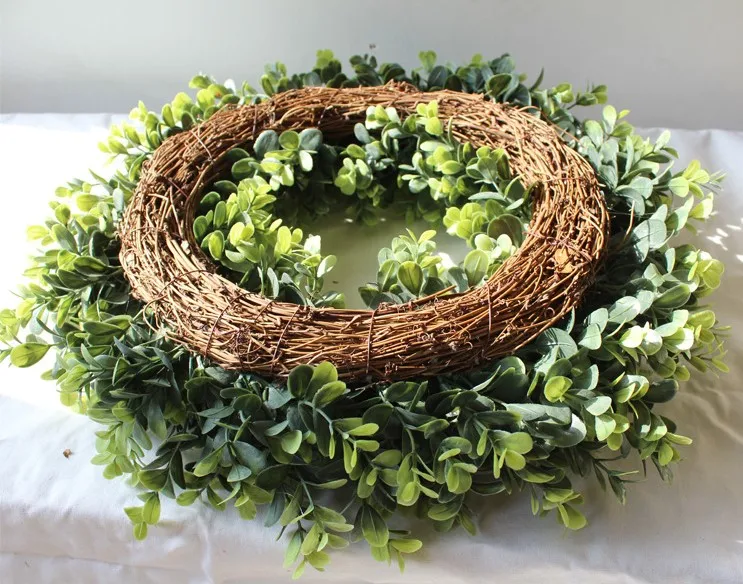 Custom Flowers Wreath Decoration 45CM Green Eucalyptus Artificial Wreath For Front Door