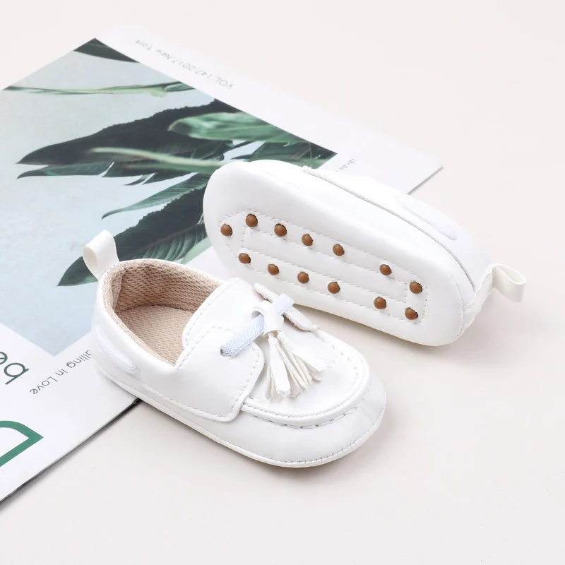 High Quality Anti-Slip Dot TPR Outsole Slip-On Dress Shoes for Boys Flat and Breathable for Spring and Autumn Seasons details