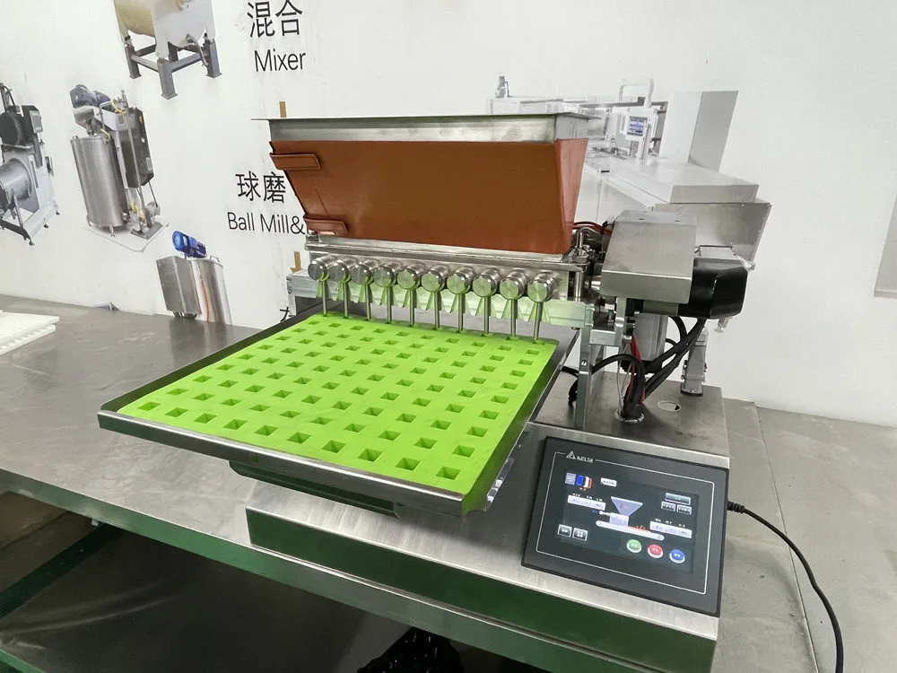 LST Top selling   candy making machine gummy bear machine