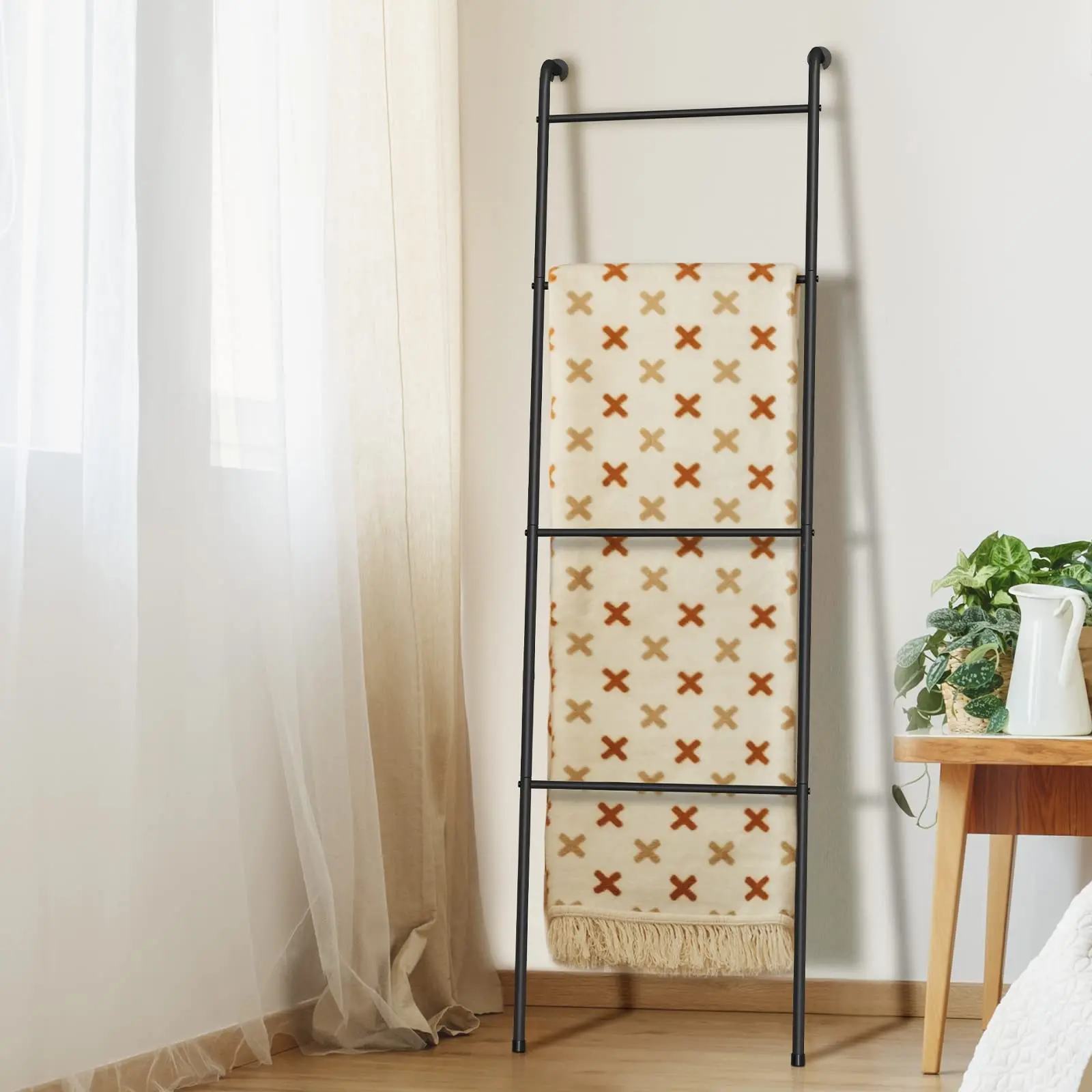 Hot Sales Living Room Bathroom Decorative Metal Holder Blanket Ladder Outdoor Towel Rack For Pool