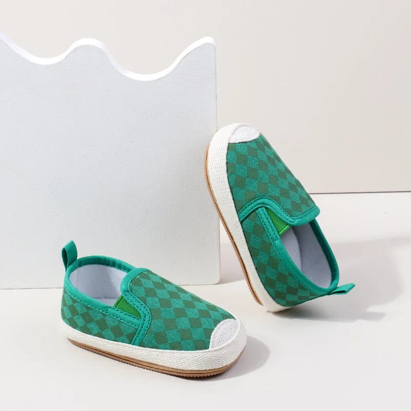 High Quality Baby & Toddler Canvas Shoes with Plaid Pattern Soft Rubber Sole & Slip-On Closure Light Weight Anti-Slippery Design details