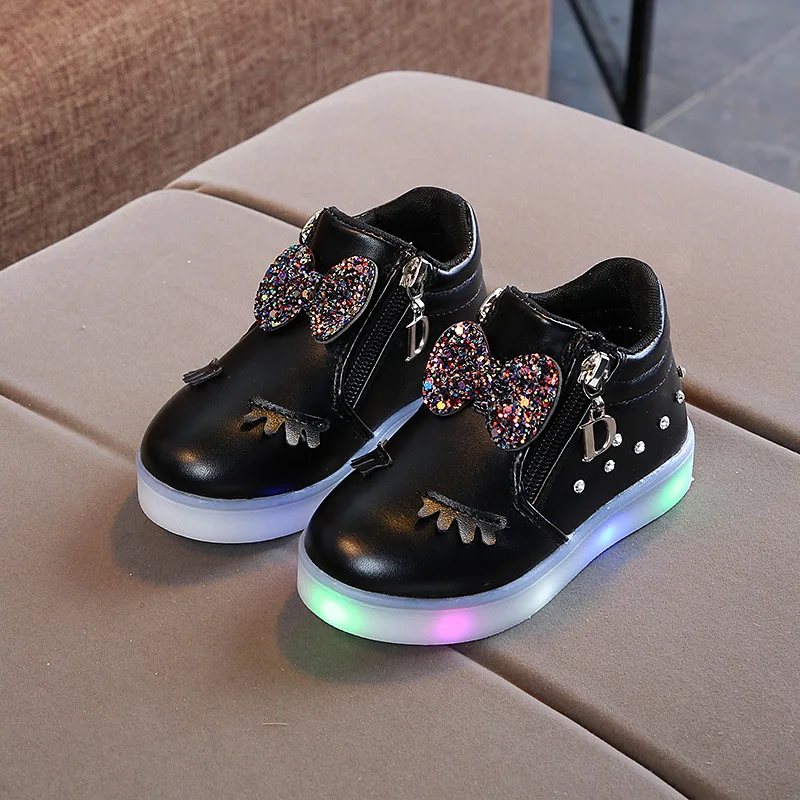 2024 New Spring And Autumn Children's Sports Shoes Girls' Rhinestones With Light Shoes LED Lights Light Up Child