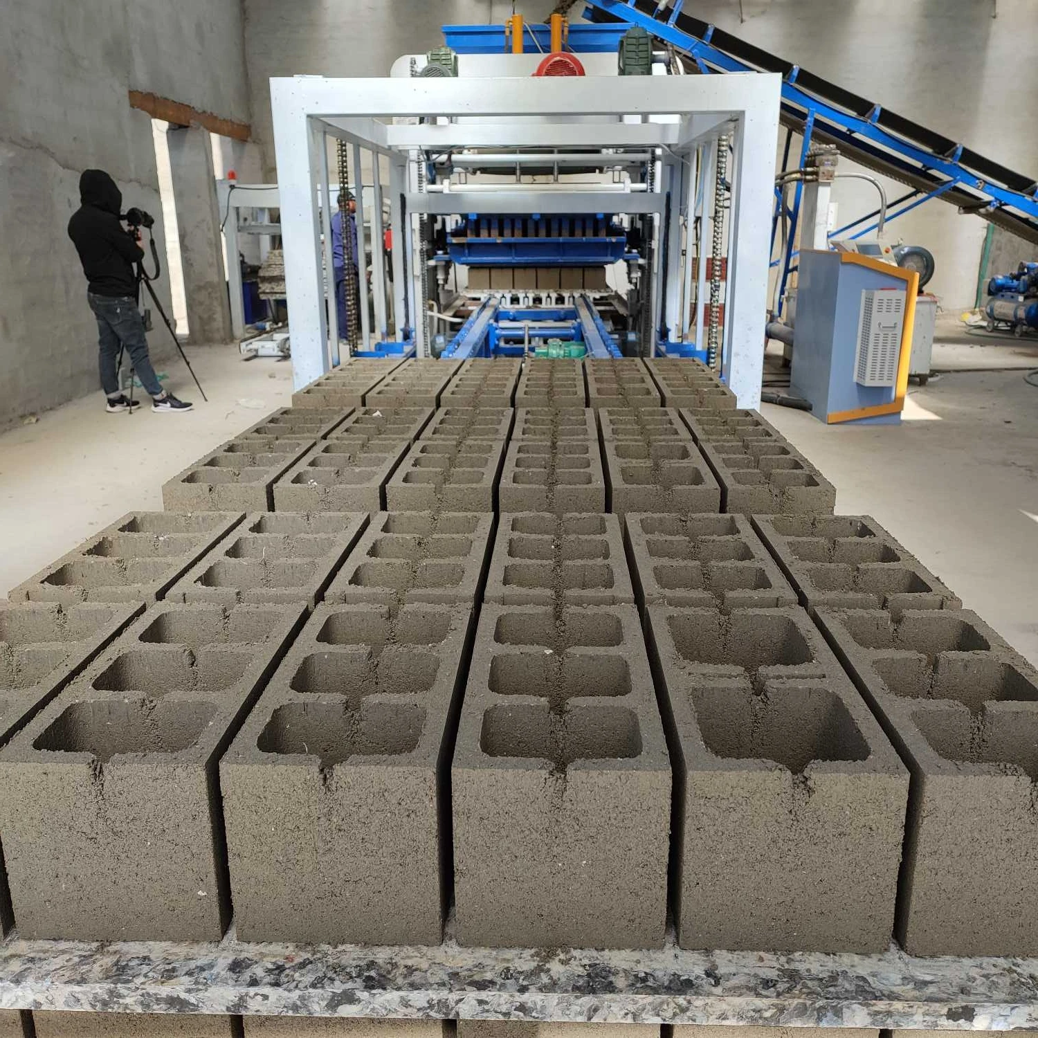 Automatic Building Material Machinery Concrete Block Brick Making Machine Hydraulic Interlocking Cement Brick Production Line factory
