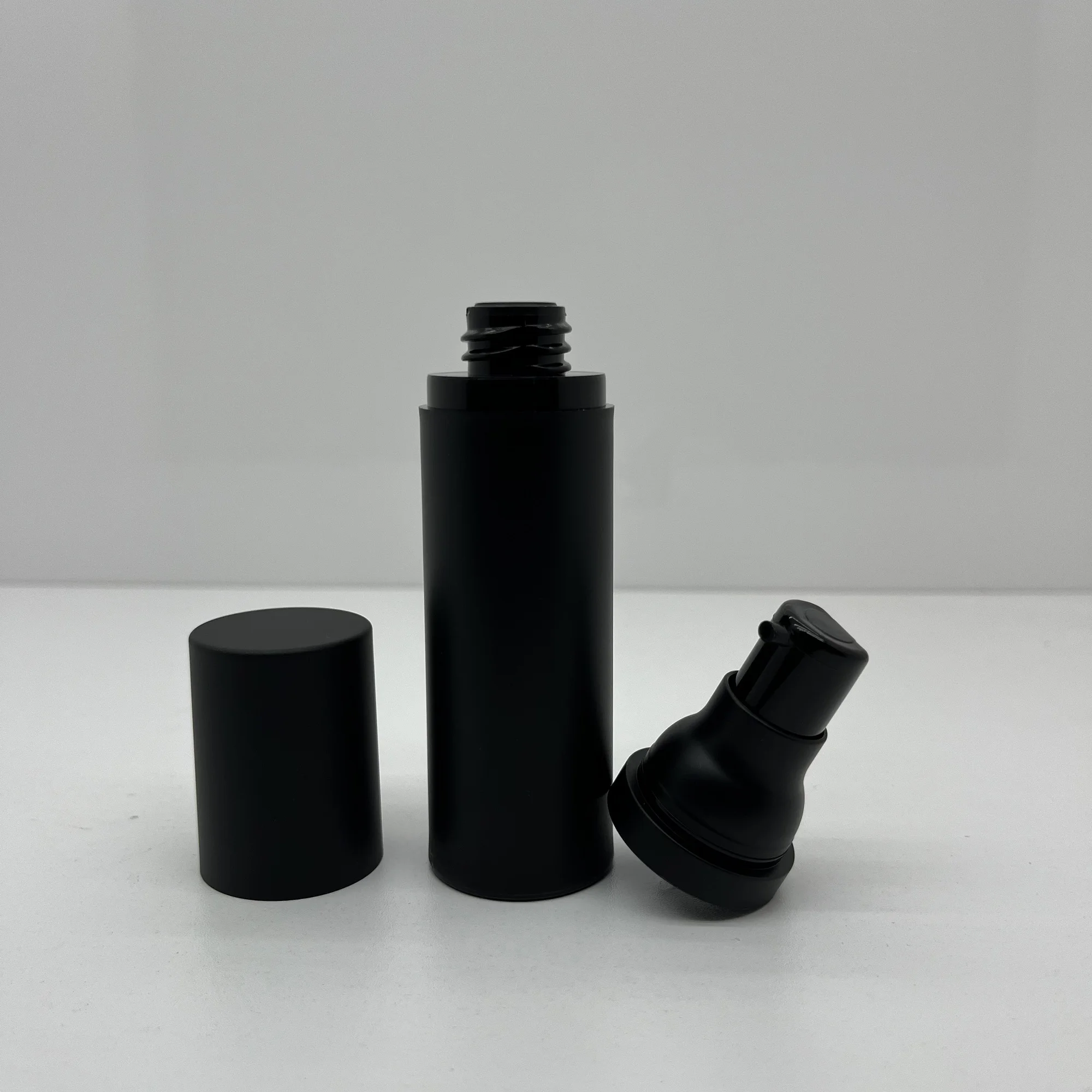 50ml hot sale plastic vacuum bottle frosted black lotion bottle cosmetic hydrating spray bottle-30