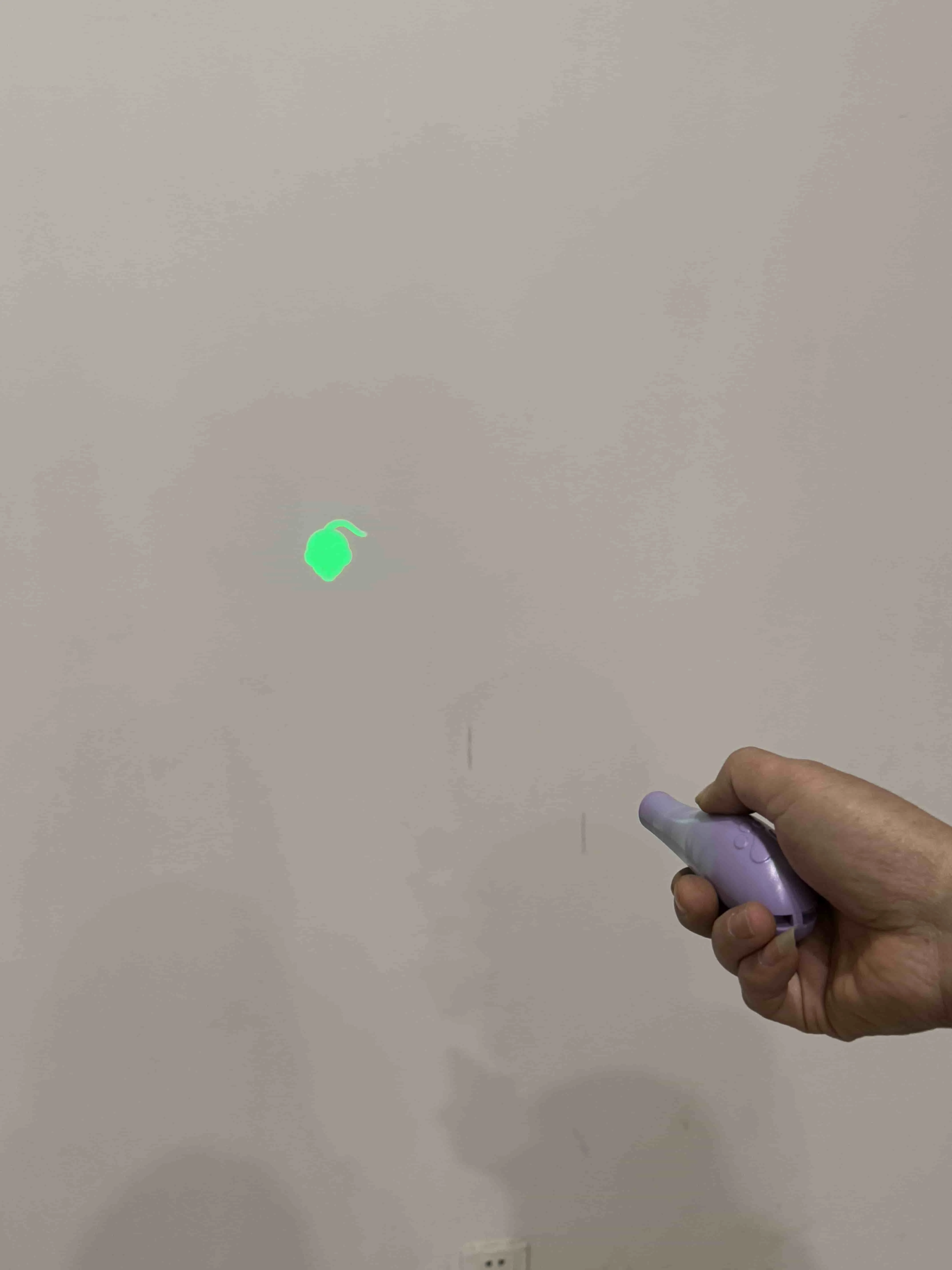 Factory Outlet Cat Dog Toys Proyección LED Hd82096400904435ab1287c787c0a43cdR