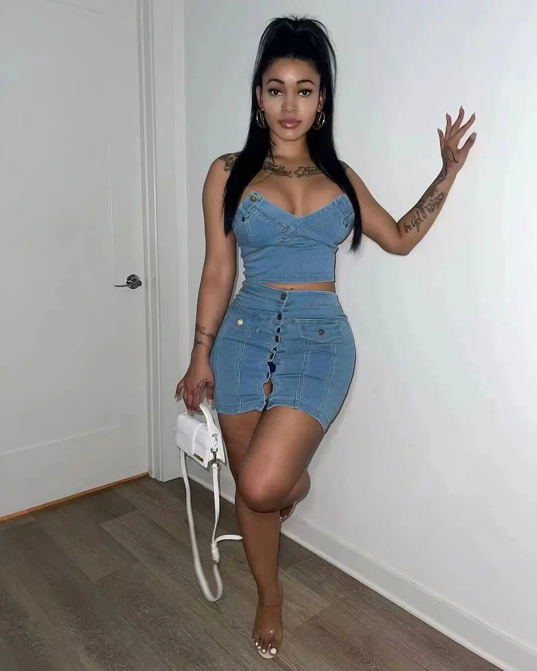 Latest Design Cotton Wash Denim Outfit for Women Sexy Strapless Crop Top High Waist Button Jean Mini Skirt 2 Piece Set manufacture