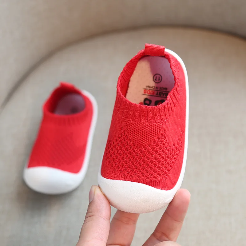 Hot-Selling Spring Summer New Baby Sneakers Soft Bottom Toddler Shoes with Breathable One-Pedal Knitted Set for 1-8 Years Old manufacture