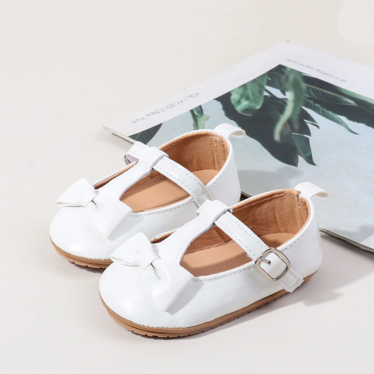 Hot Selling Spring Autumn Summer Solid Pu Leather Toddler Newborn Infant Baby Girls Shoes manufacture