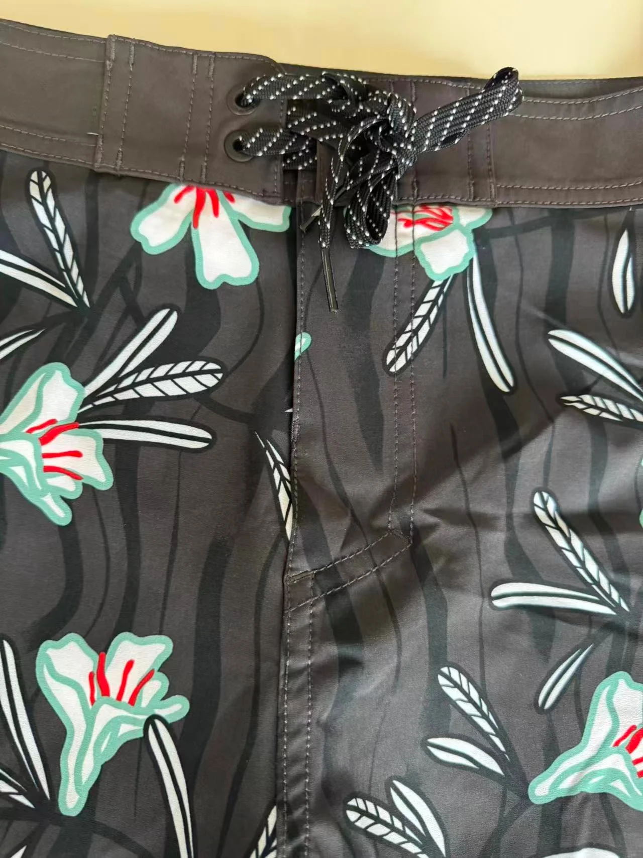 Men's Fashion Boardshorts Swim Trunks New Design Quick-Drying Breathable Spandex/Polyester Elastic Waist Pockets OEM/ODM Digital details