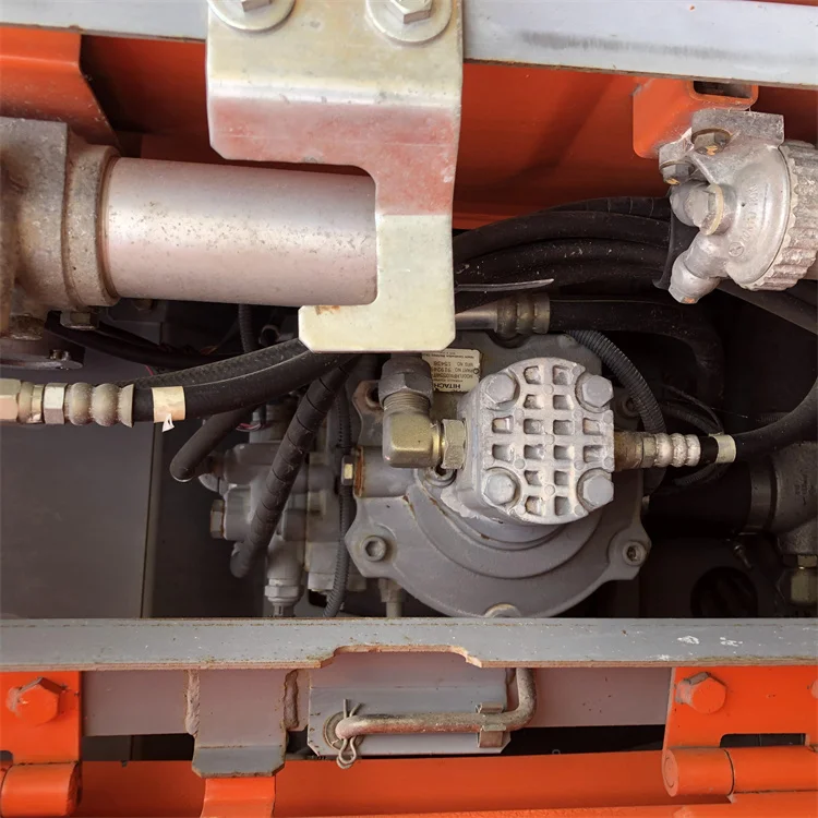 Used Hitachi ZX135 Excavator with 13TON Operating Weight 0.5 Bucket Capacity and 13000 KG Machine Weight