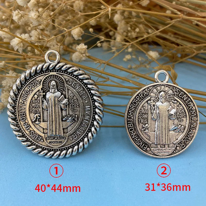 San Benito Medal Cross Jesus Character Pendant Zinc Alloy Saint Benedict Pendant charm Women Men Religious Jewelry Accessories.jpg