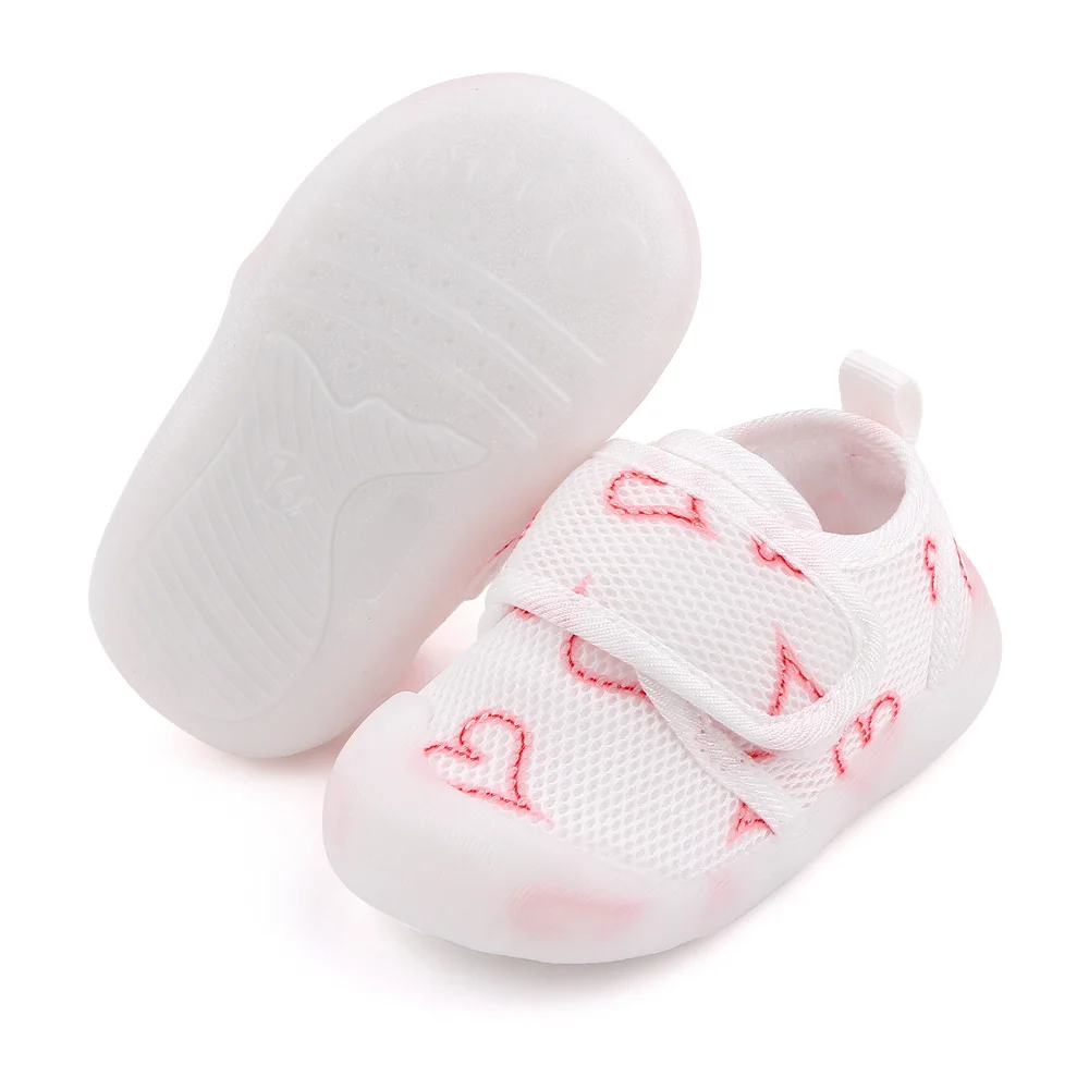 Children's Small White Shoes Breathable Mesh Cloth Heart Stripe Kids Rubber Soled Walking Shoes manufacture