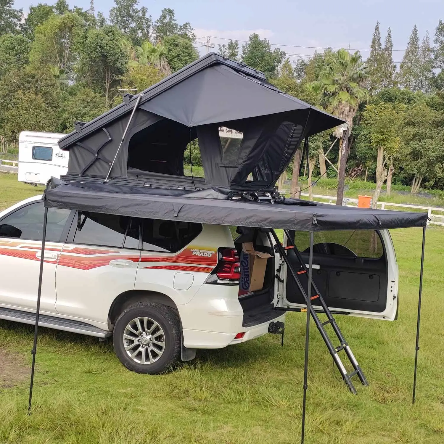 2025 New Design X Hinge Hardshell Rooftop Tent with Wooden Case Packaging for Outdoor Camping