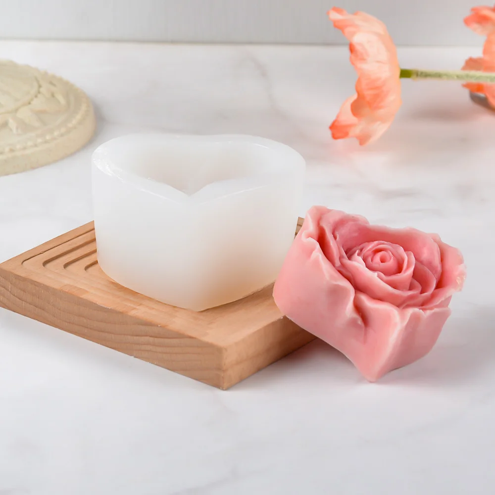 2023 Popular Design 3D Heart Shaped Rose Flowers Silicone Mold DIY Silicone Candle Mold For Decoration