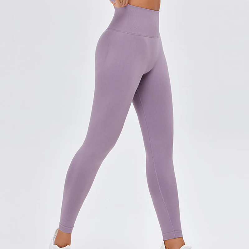 Custom Logo Women High Waist Yoga Pants Fashionable Design Seamless Leggings Tight Women Sportswear Workout Scrunch Leggings