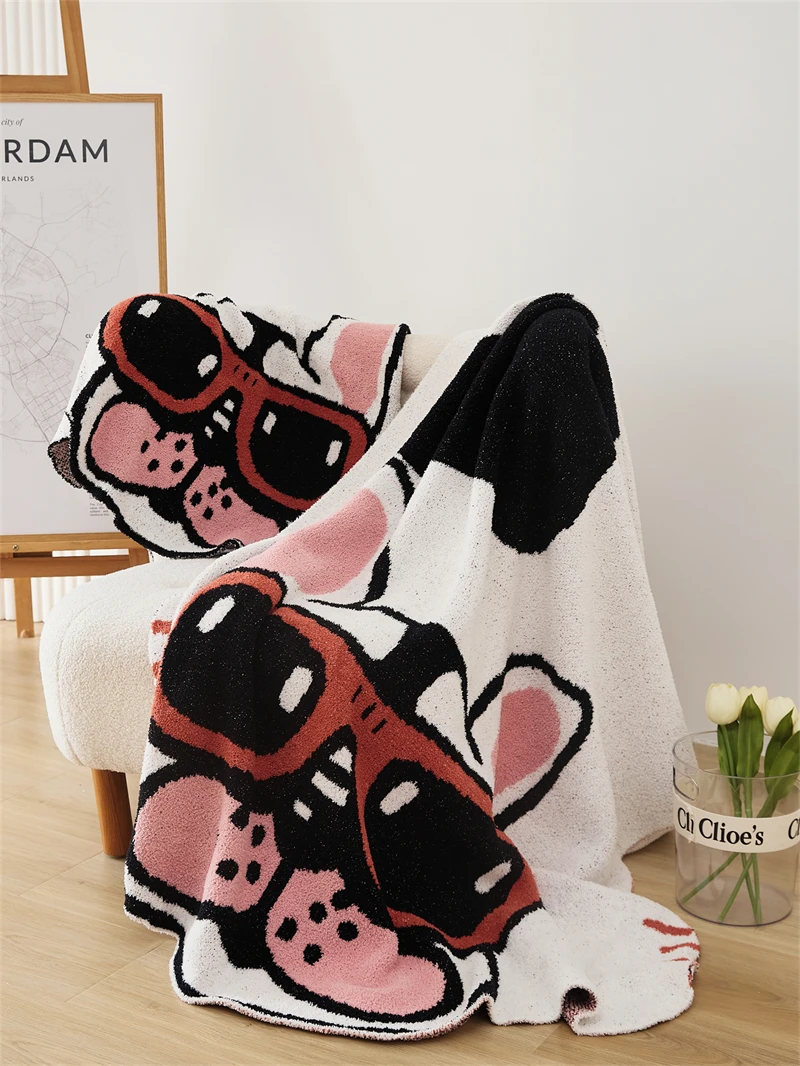 product hot selling 100 polyester jacquard  cartoon french bulldog microfiber knitted blankets for home decor sofa kfd-58