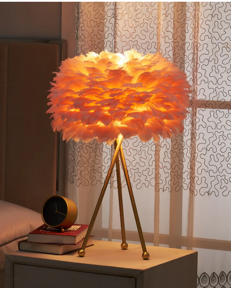 Zhongshan factory modern led feather lampshade hardware iron floor lamp tripod vertical floor lamp