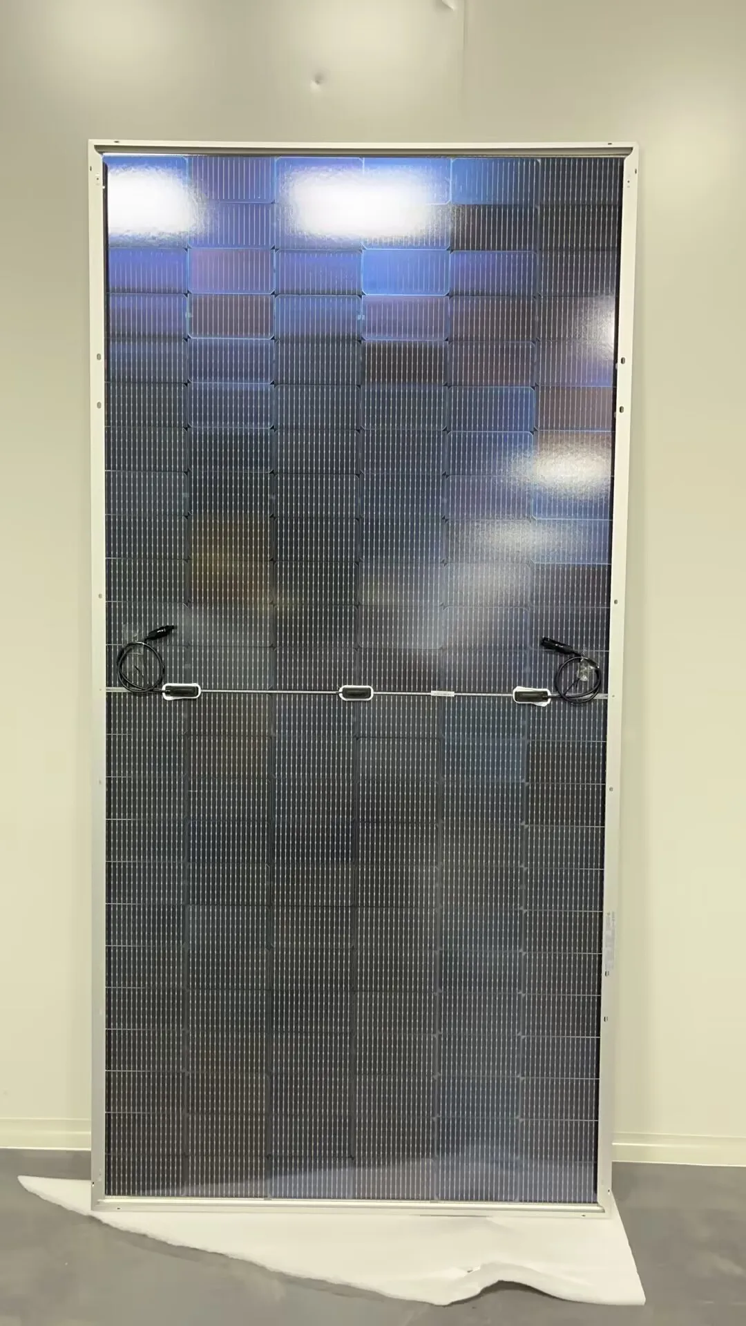 730 W Bifacial N-Type Solar Photovoltaic Panels for Half Cell Solar Panel System