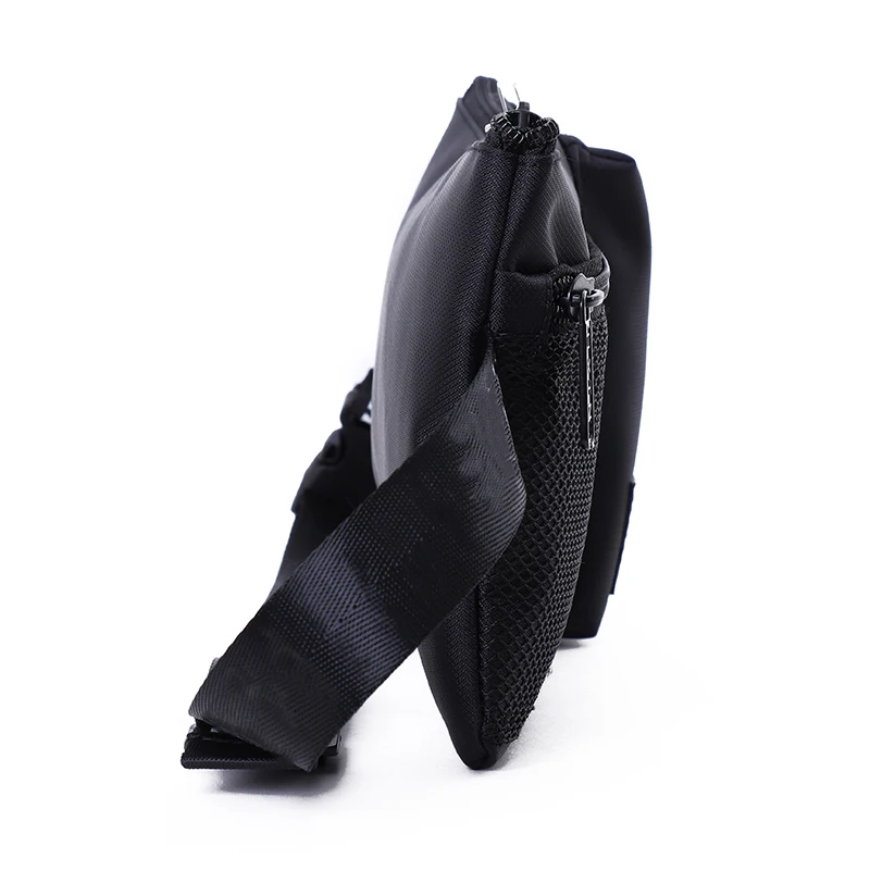 Custom brand waterproof travel large capacity fashion sports Crossbody Bag Zipper Closure Travel-friendly Dumpling waist bag details